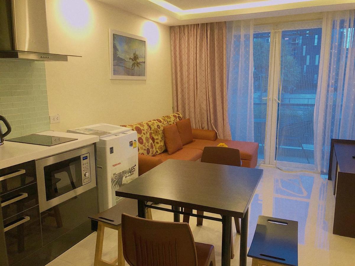 Ferienwohnung Grand Avenue Soi Buakhao By Daisy Pattaya Exterior foto