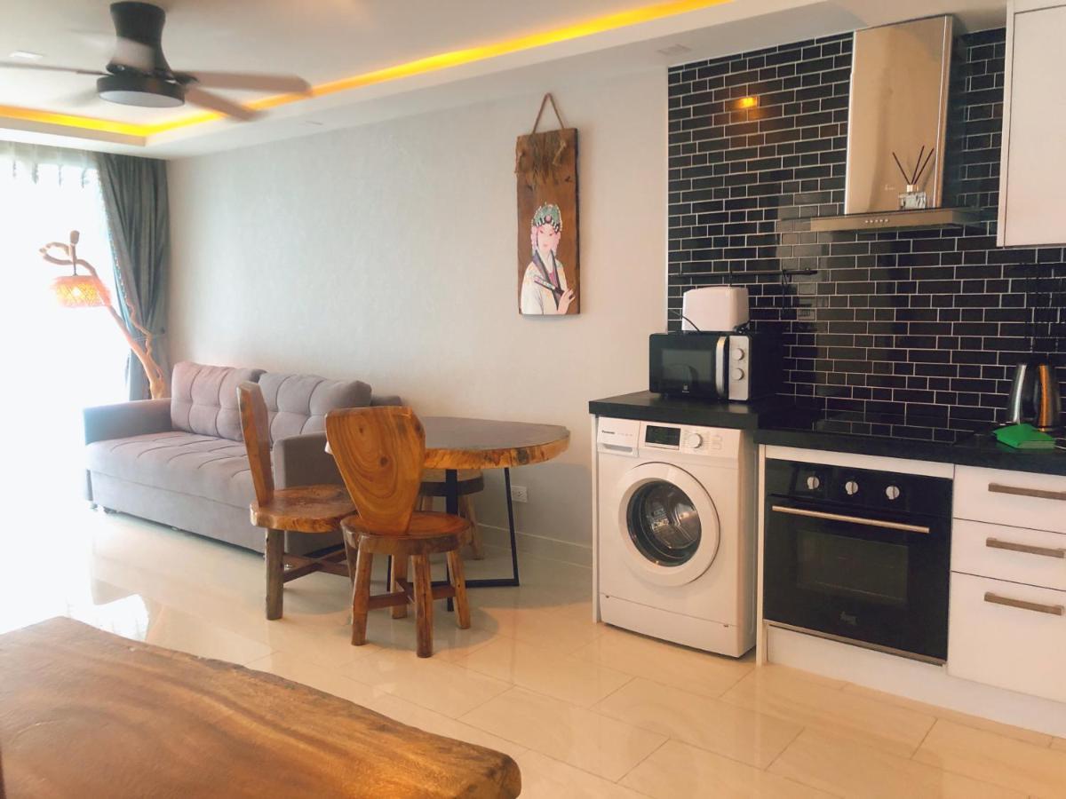 Ferienwohnung Grand Avenue Soi Buakhao By Daisy Pattaya Exterior foto