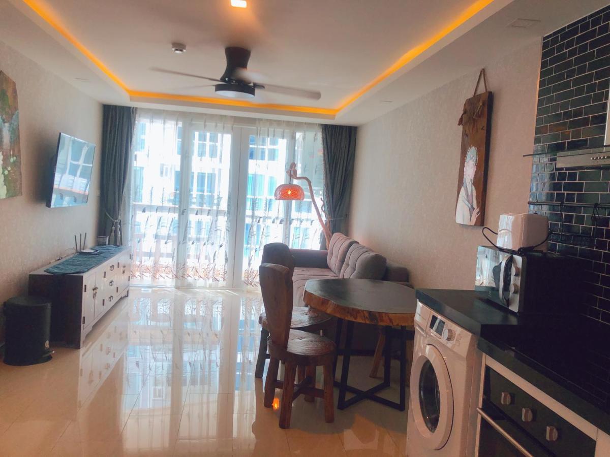 Ferienwohnung Grand Avenue Soi Buakhao By Daisy Pattaya Exterior foto