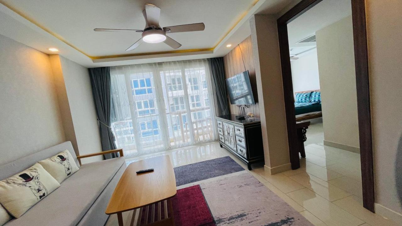 Ferienwohnung Grand Avenue Soi Buakhao By Daisy Pattaya Exterior foto