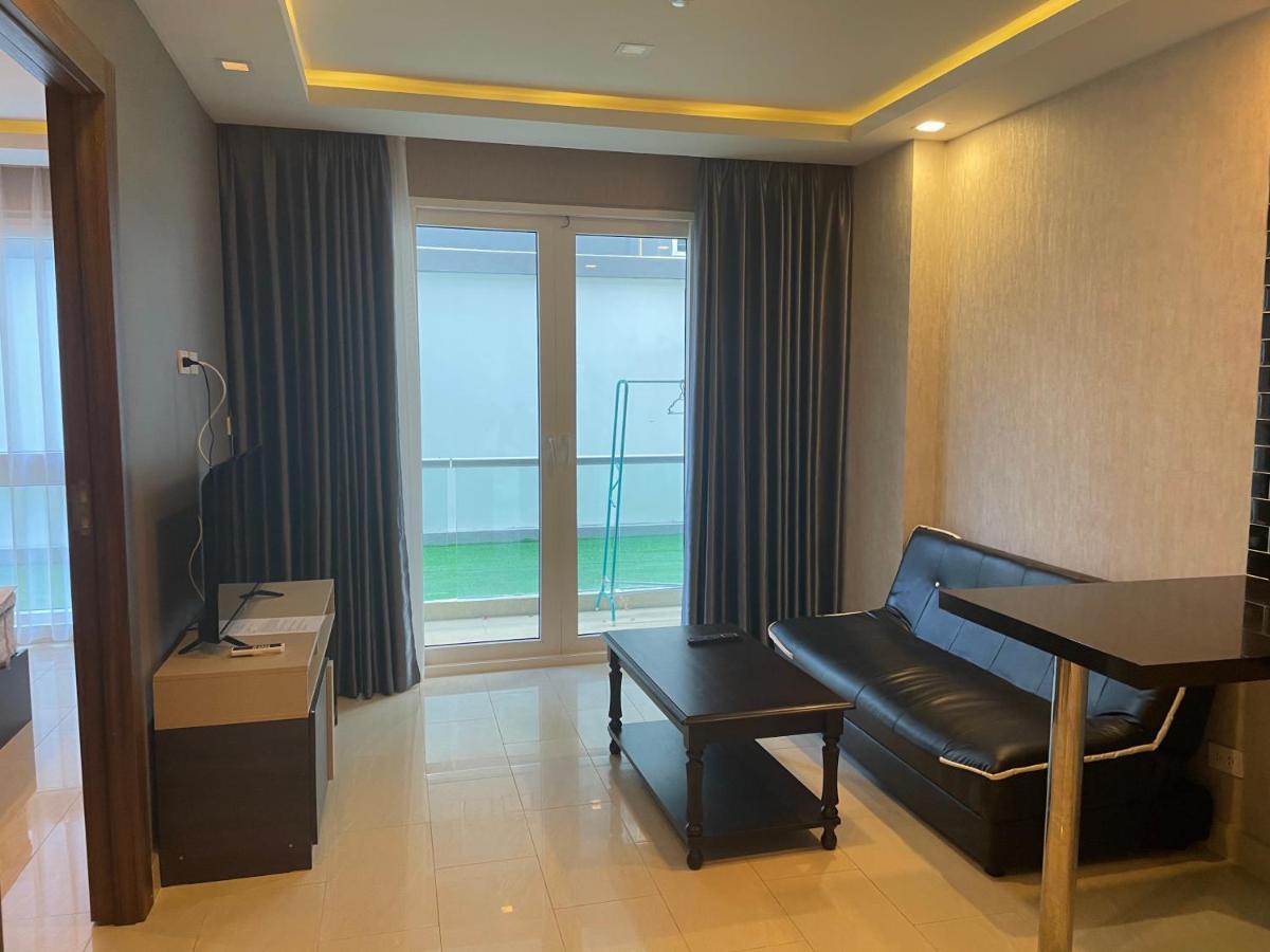 Ferienwohnung Grand Avenue Soi Buakhao By Daisy Pattaya Exterior foto